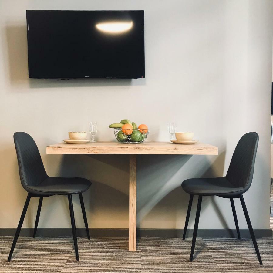 Metis Apartment *