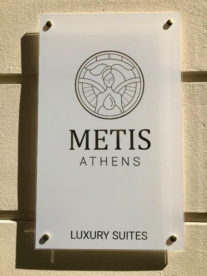Metis Apartment